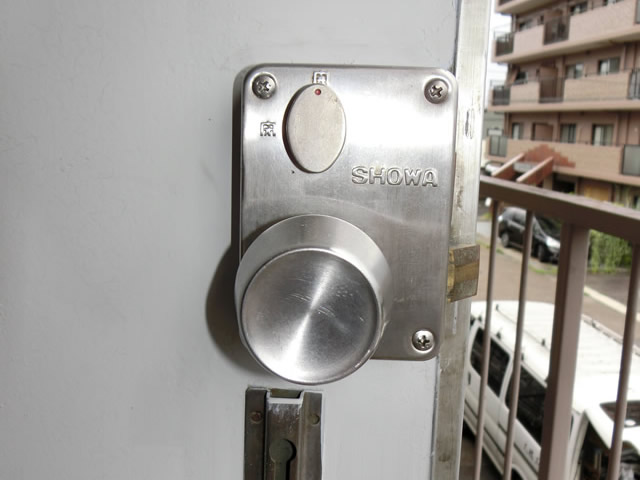 アパート玄関ドアの鍵取替工事　名古屋市南区